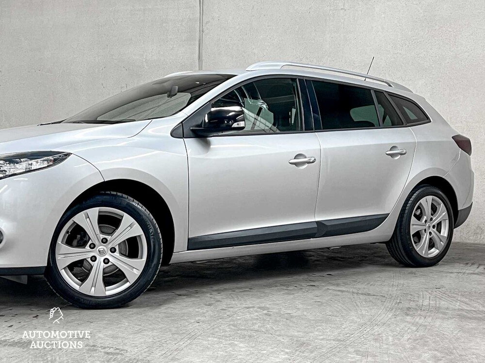 PHOTOS! Renault Mégane Estate 1.6 Parisienne 110hp 2011 (Original-NL), 19-RFF-1