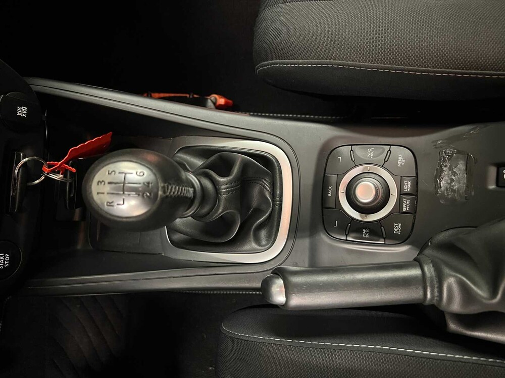 PHOTOS! Renault Mégane Estate 1.6 Parisienne 110hp 2011 (Original-NL), 19-RFF-1