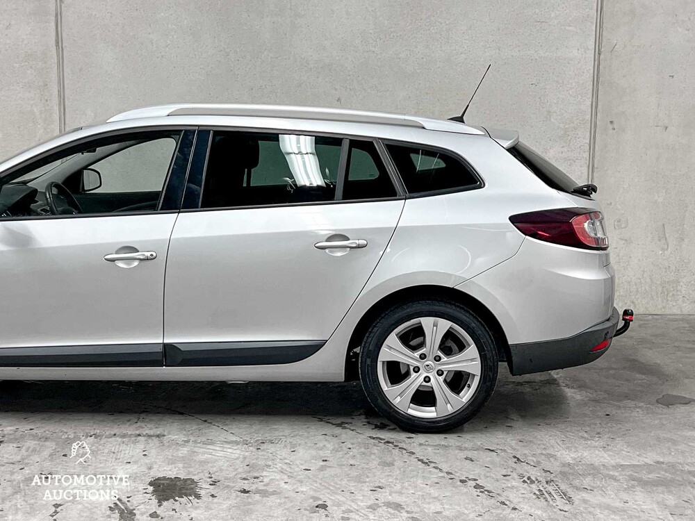PHOTOS! Renault Mégane Estate 1.6 Parisienne 110hp 2011 (Original-NL), 19-RFF-1