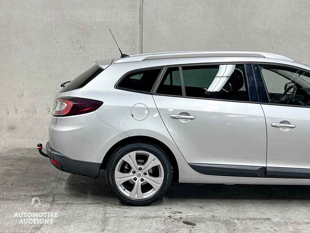 PHOTOS! Renault Mégane Estate 1.6 Parisienne 110hp 2011 (Original-NL), 19-RFF-1