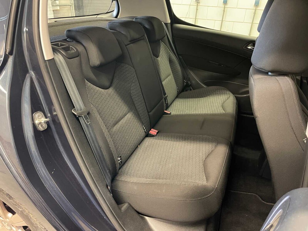 Peugeot 308 1.6 THP Allure 156hp 2012 (Original-UK), 30-SXK-7