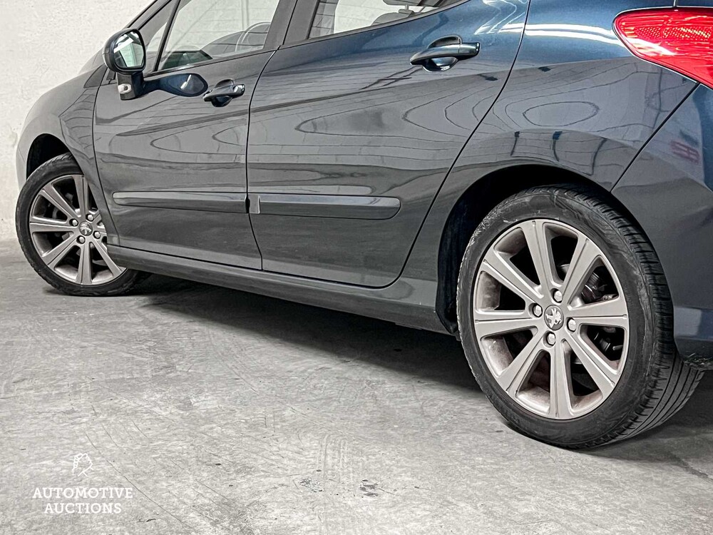 Peugeot 308 1.6 THP Allure 156hp 2012 (Original-UK), 30-SXK-7