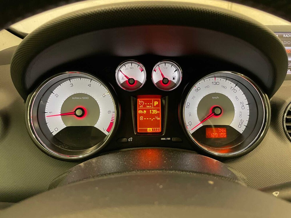 Peugeot 308 1.6 THP Allure 156hp 2012 (Original-UK), 30-SXK-7