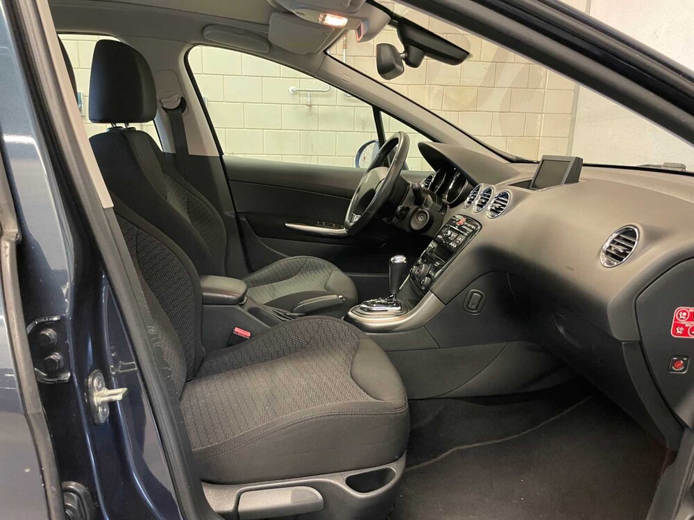 Peugeot 308 1.6 THP Allure 156hp 2012 (Original-UK), 30-SXK-7