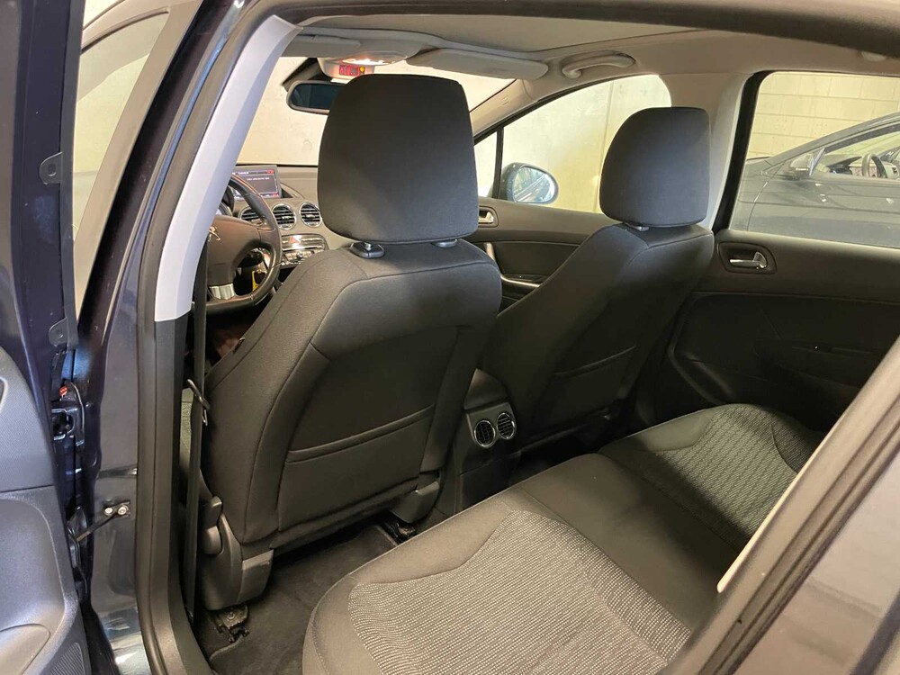 Peugeot 308 1.6 THP Allure 156hp 2012 (Original-UK), 30-SXK-7