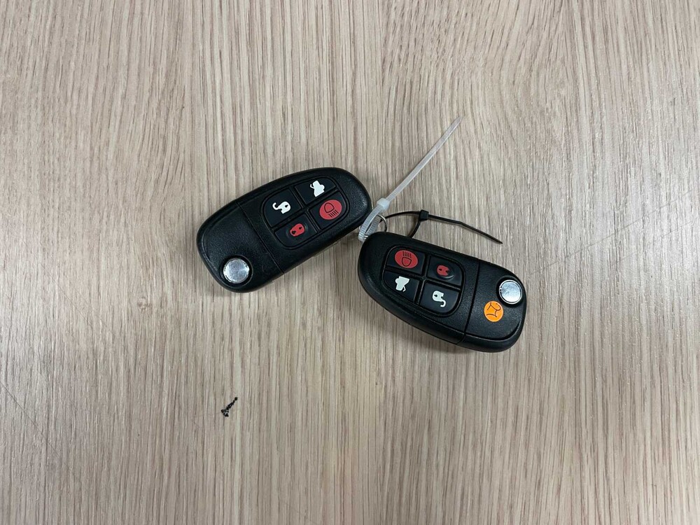 Jaguar XJ 3.5 V8 B501 258hp 2003 (Original-NL), 53-NG-HR