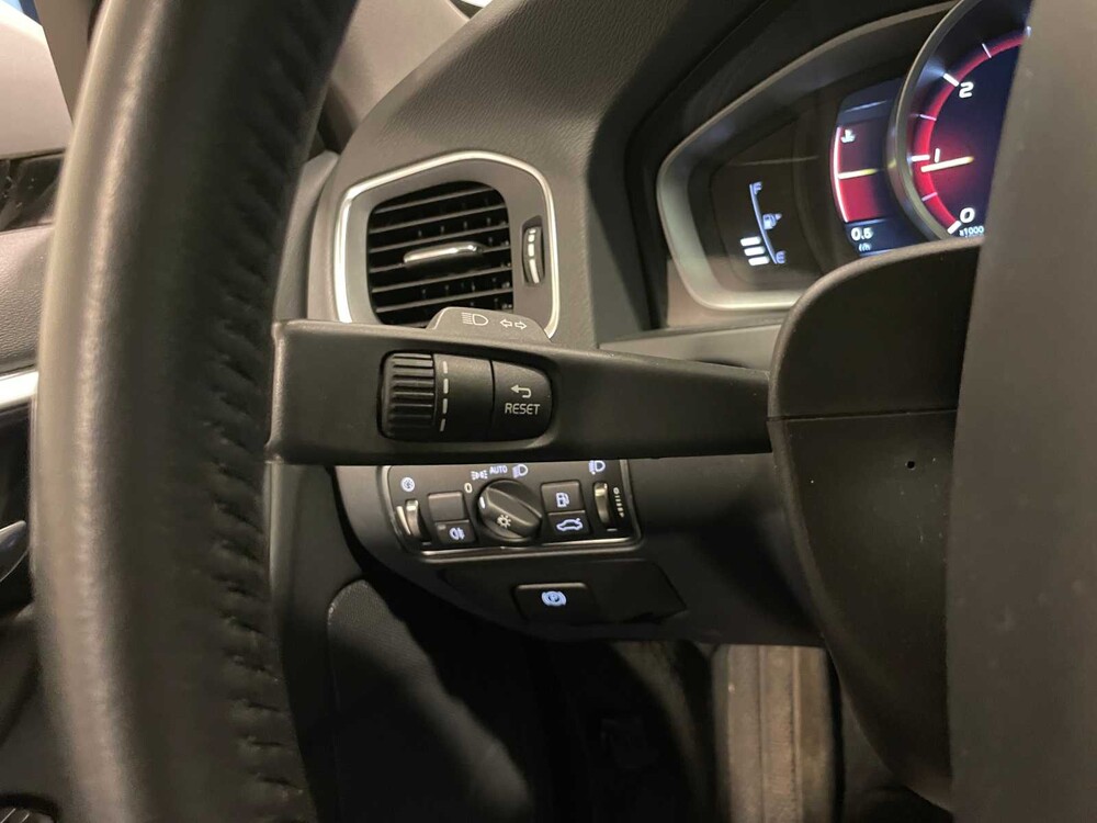 Volvo V60 2.0 150hp 2018