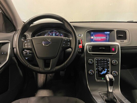 Volvo V60 2.0 150pk 2018