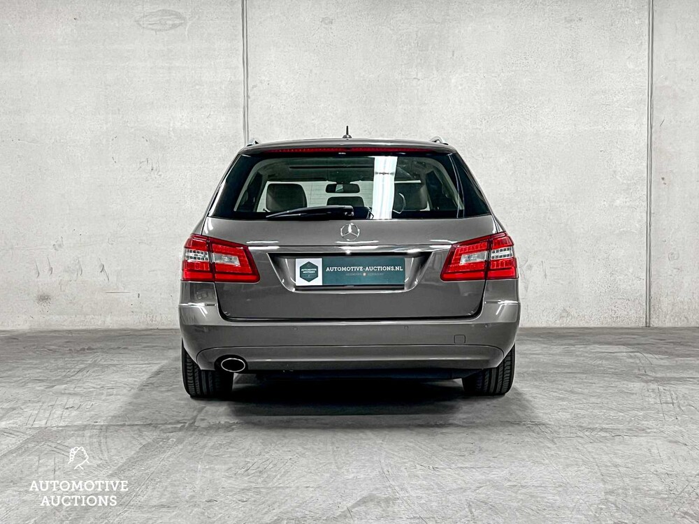 Mercedes-Benz E250 Estate CGI Business Class Avantgarde 204hp 2010 (Original-NL) E-class, 65-KTS-5