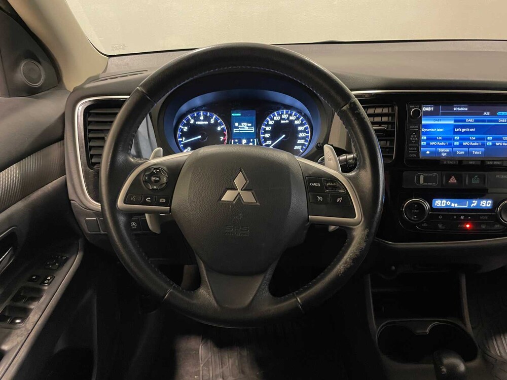 Mitsubishi Outlander 2.0 Business Edition 7-Seater 150hp 2015 (Original-NL), GD-172-K