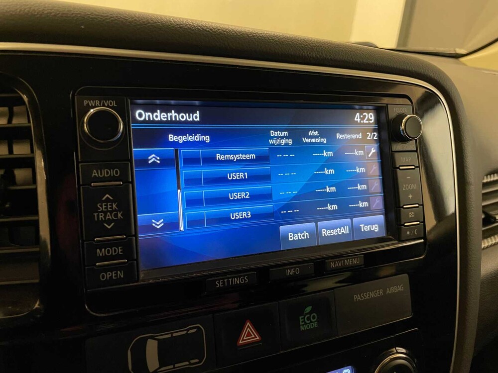 Mitsubishi Outlander 2.0 Business Edition 7-Seater 150hp 2015 (Original-NL), GD-172-K