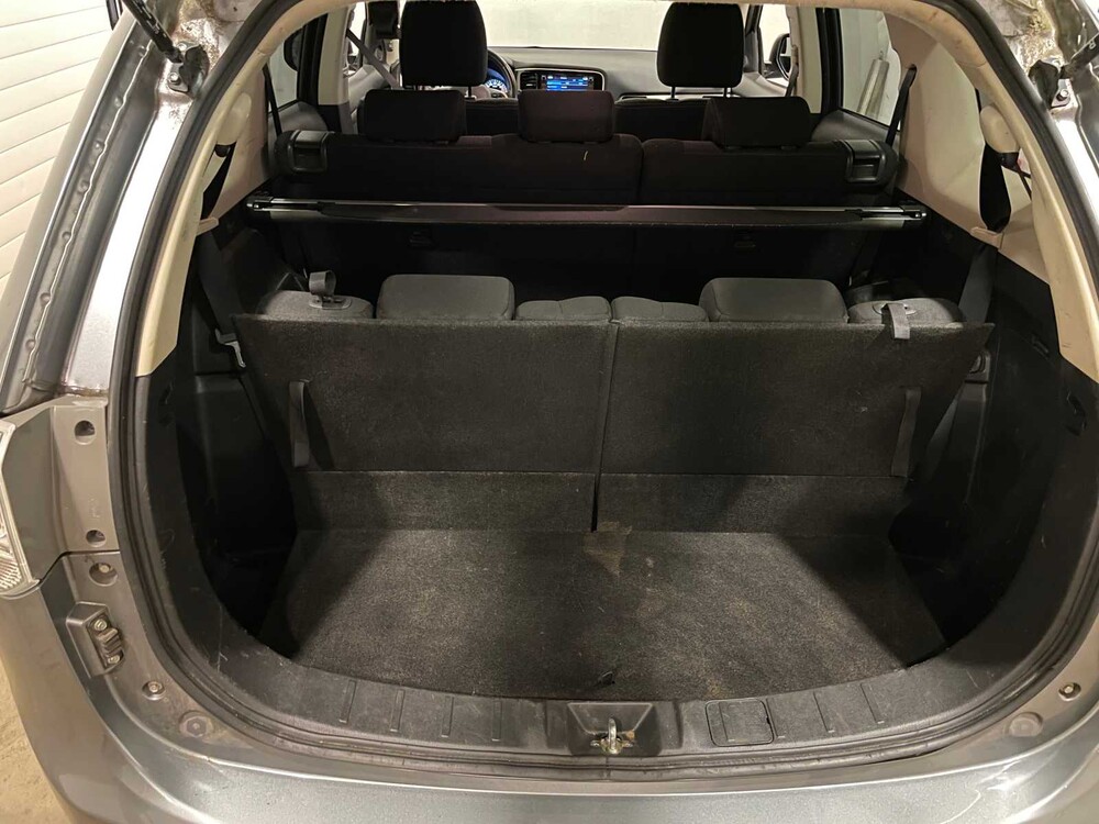 Mitsubishi Outlander 2.0 Business Edition 7-Seater 150hp 2015 (Original-NL), GD-172-K