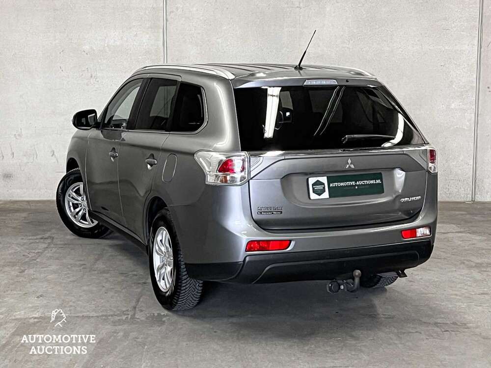 Mitsubishi Outlander 2.0 Business Edition 7-Seater 150hp 2015 (Original-NL), GD-172-K