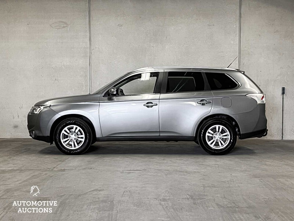Mitsubishi Outlander 2.0 Business Edition 7-Seater 150hp 2015 (Original-NL), GD-172-K