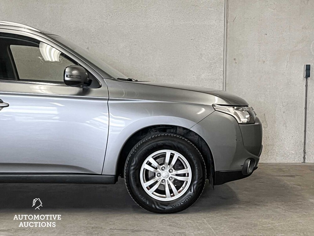 Mitsubishi Outlander 2.0 Business Edition 7-Seater 150hp 2015 (Original-NL), GD-172-K