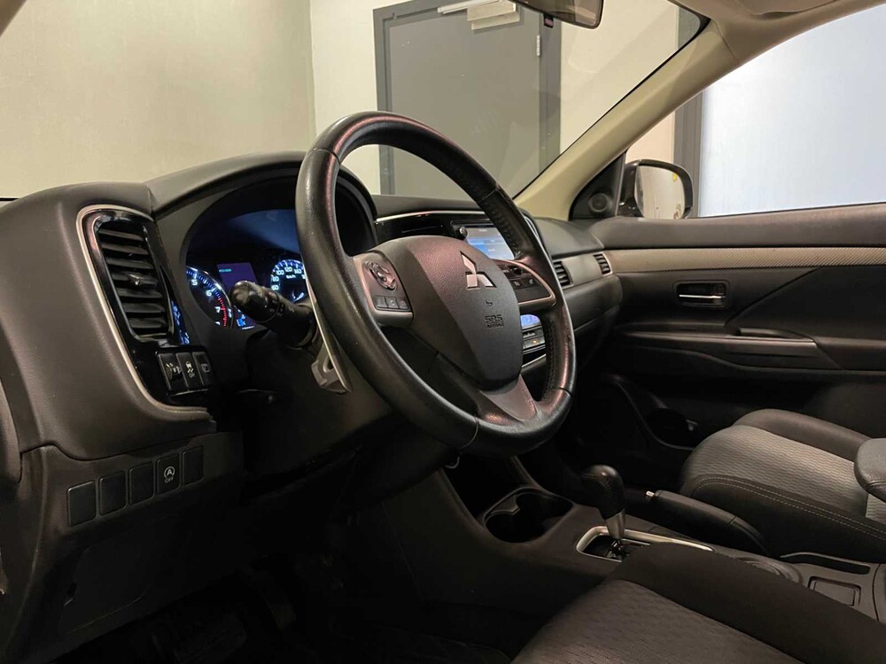 Mitsubishi Outlander 2.0 Business Edition 7-Seater 150hp 2015 (Original-NL), GD-172-K