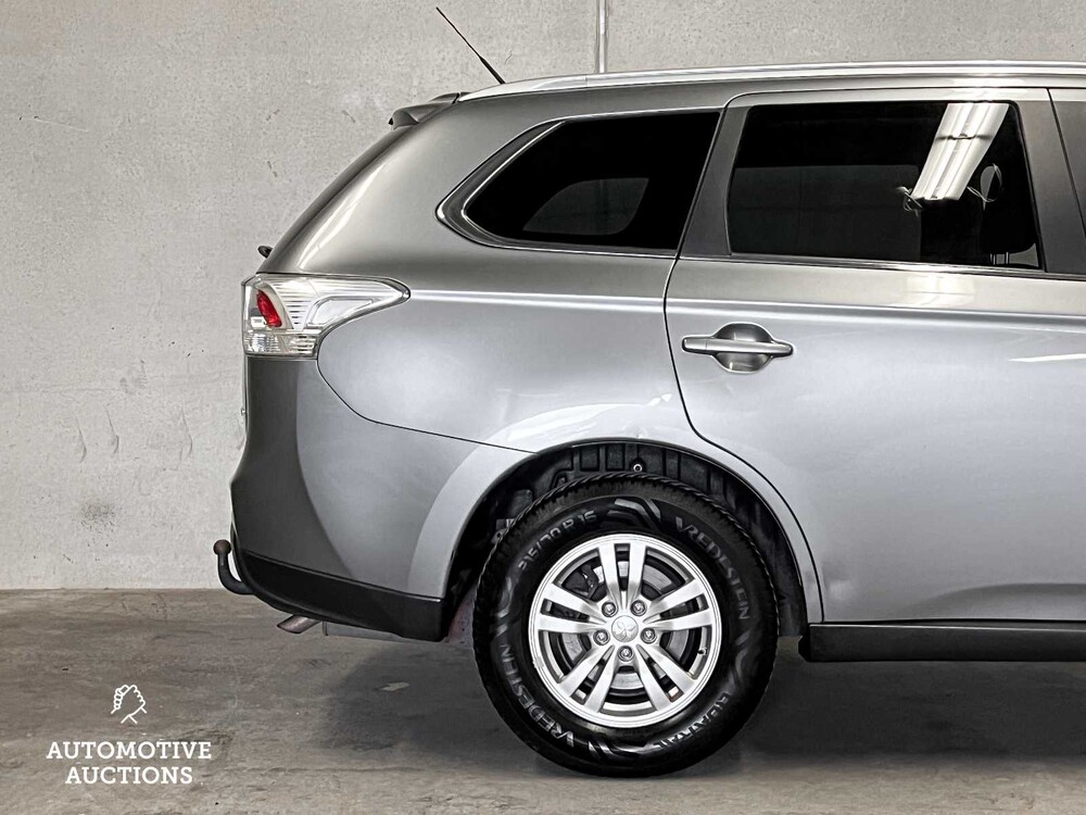 Mitsubishi Outlander 2.0 Business Edition 7-Seater 150hp 2015 (Original-NL), GD-172-K