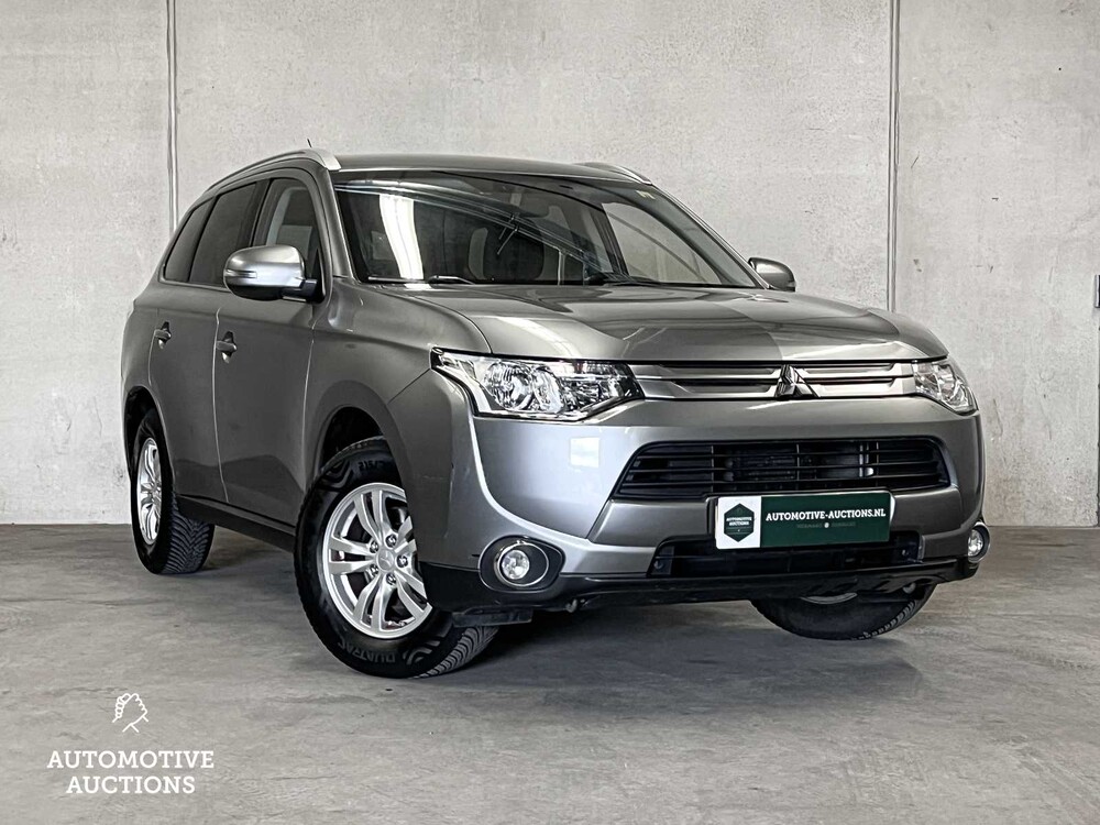 Mitsubishi Outlander 2.0 Business Edition 7-Seater 150hp 2015 (Original-NL), GD-172-K