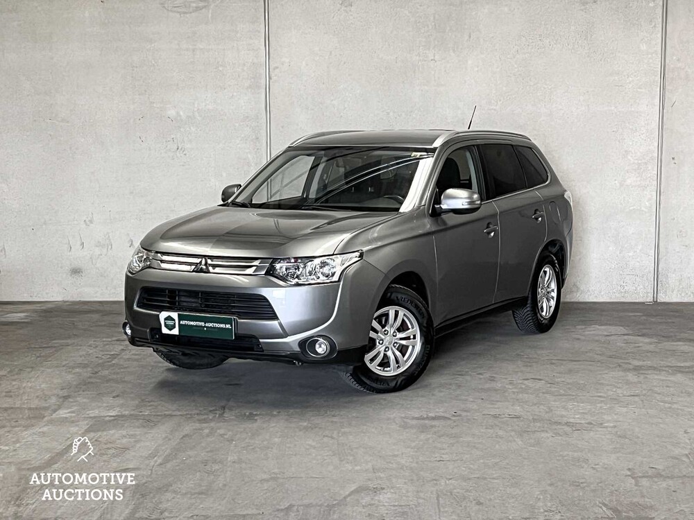 Mitsubishi Outlander 2.0 Business Edition 7-Seater 150hp 2015 (Original-NL), GD-172-K