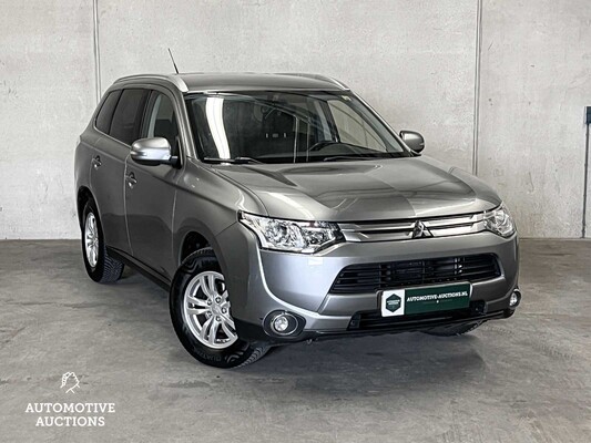 Mitsubishi Outlander 2.0 Business Edition 7-Seater 150hp 2015 (Original-NL), GD-172-K