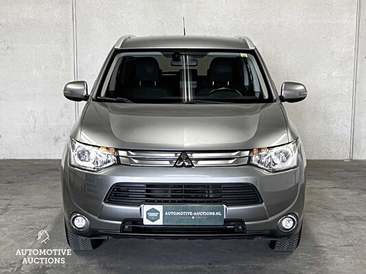 Mitsubishi Outlander 2.0 Business Edition 7-Seater 150hp 2015 (Original-NL), GD-172-K