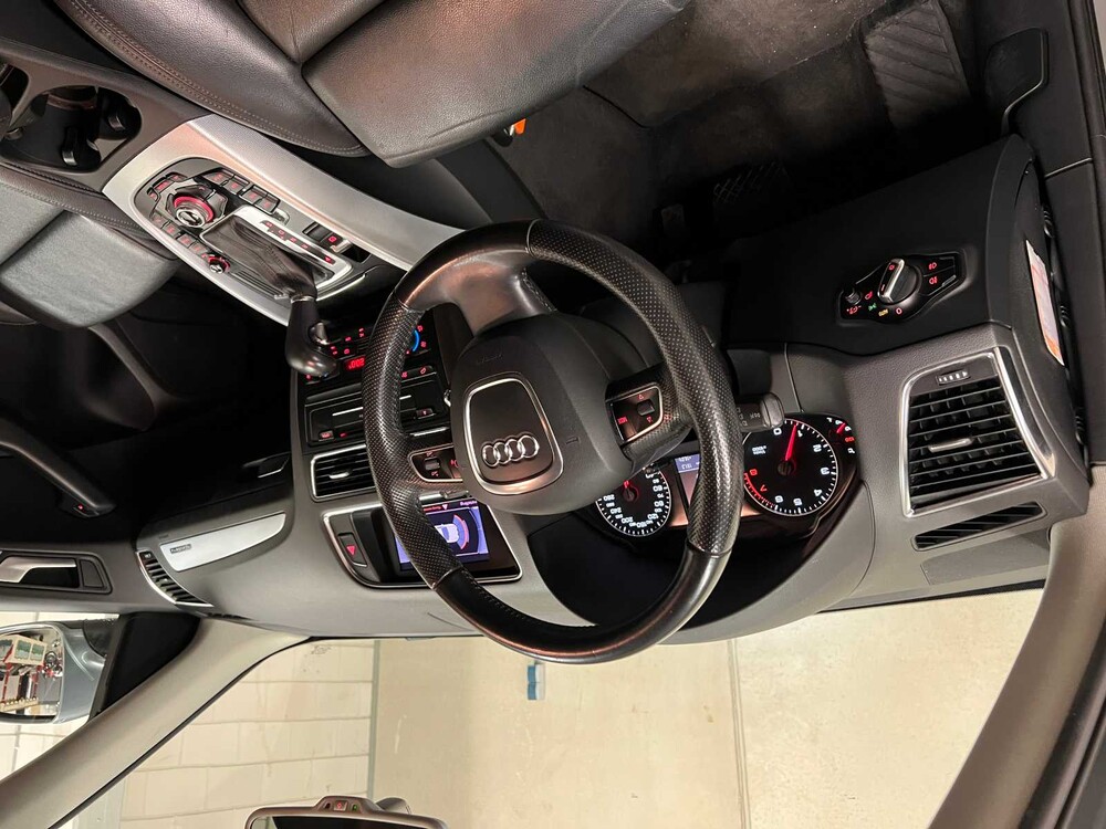 Audi Q5 2.0 TFSI Quattro Pro Line 211hp 2011 (ORIGINAL-UK), 32-RPG-8