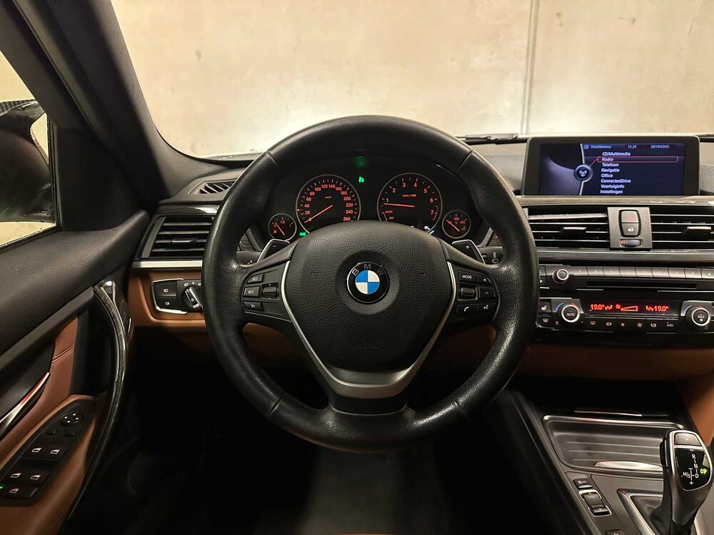 BMW 320i High Executive 184hp 2012 F30 3-Series (ORIGINAL-UK), 97-TSH-3