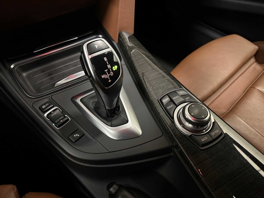 BMW 320i High Executive 184hp 2012 F30 3-Series (ORIGINAL-UK), 97-TSH-3