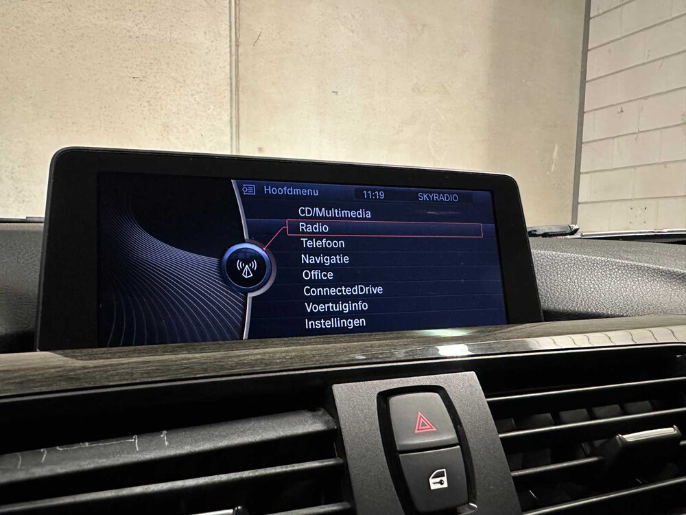 BMW 320i High Executive 184hp 2012 F30 3-Series (ORIGINAL-UK), 97-TSH-3