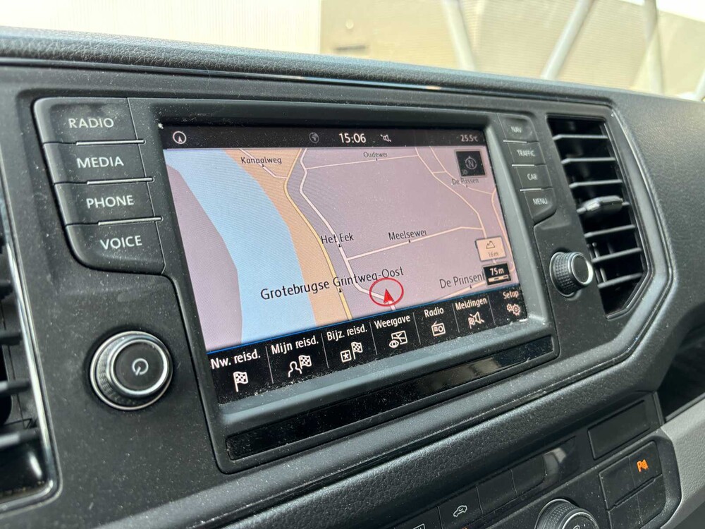 Volkswagen Crafter 35 2.0 TDI L3H2 DC Trendline (Original-NL) Commercial vehicle 102hp 2018, V-403-KZ