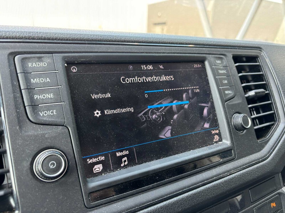 Volkswagen Crafter 35 2.0 TDI L3H2 DC Trendline (Original-NL) Commercial vehicle 102hp 2018, V-403-KZ