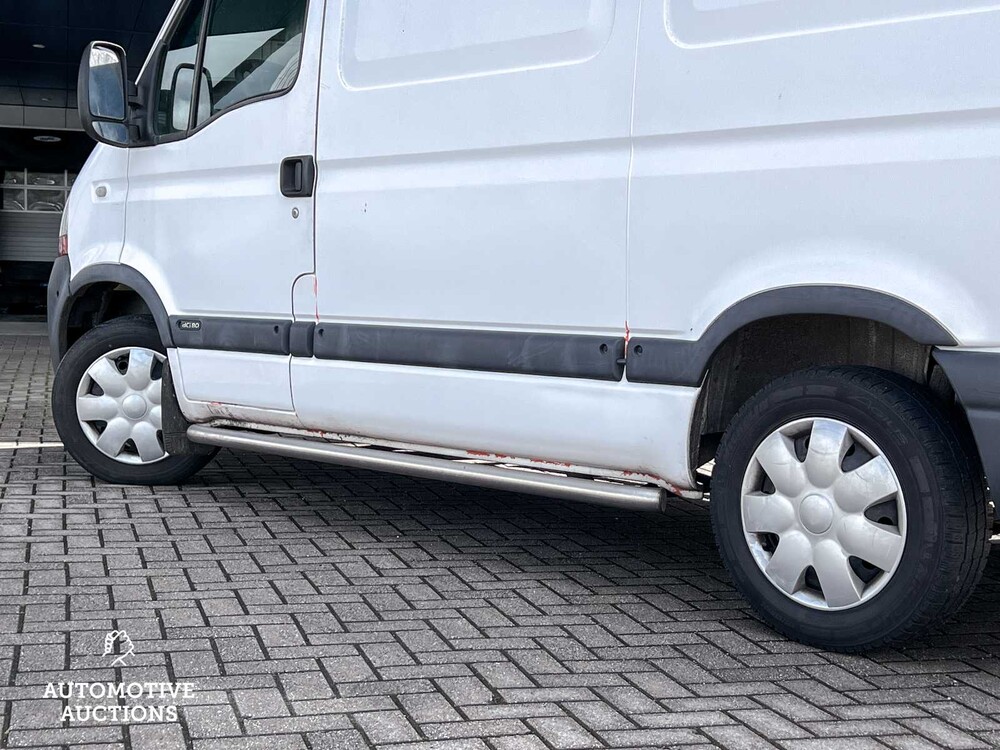 Renault Master T28 1.9dCi L1H1 82hp 2005, 52-BT-HP -Youngtimer