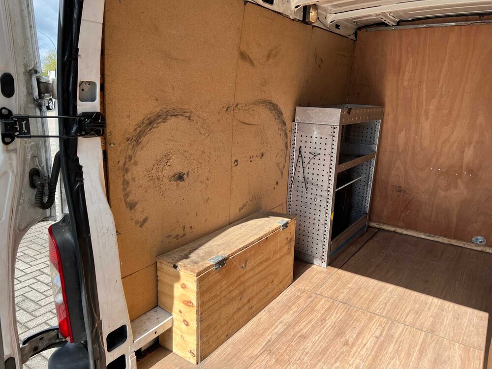 Renault Master T28 1.9dCi L1H1 82hp 2005, 52-BT-HP -Youngtimer