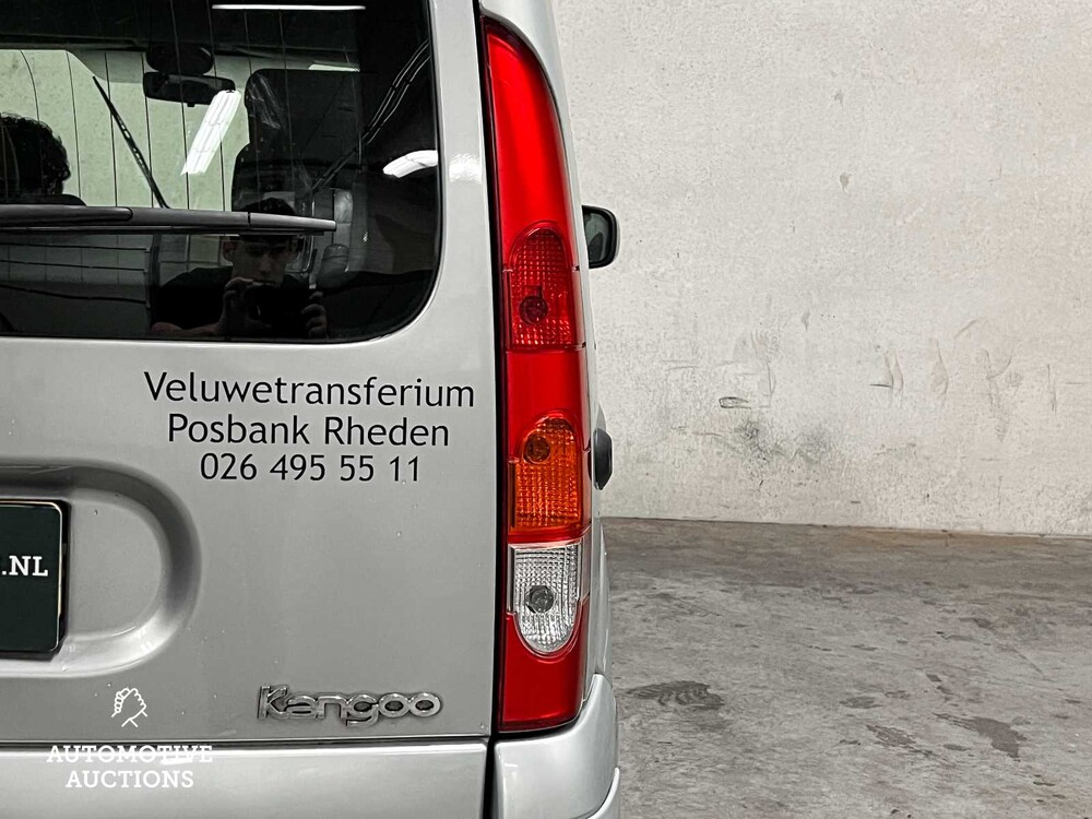 Renault Kangoo 1.5 dCi Privilège 84hp 2006 Commercial vehicle, 54-TD-GS Youngtimer