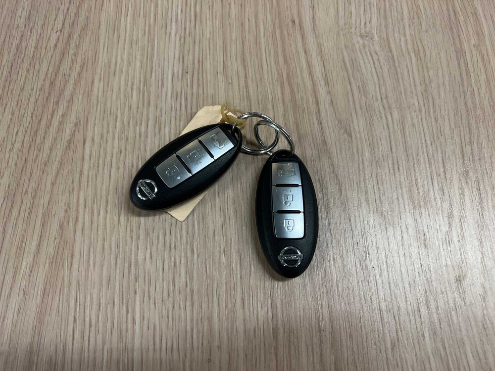FOTOS! FAHRGESTELL! KILOMETER! PRÜFEN! Nissan LEAF N-Connecta 40 kWh 150PS 2018 (Original-NL + 1. Besitzer), TZ-306-X