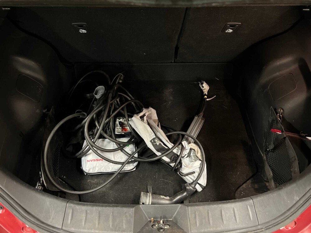 FOTOS! FAHRGESTELL! KILOMETER! PRÜFEN! Nissan LEAF N-Connecta 40 kWh 150PS 2018 (Original-NL + 1. Besitzer), TZ-306-X