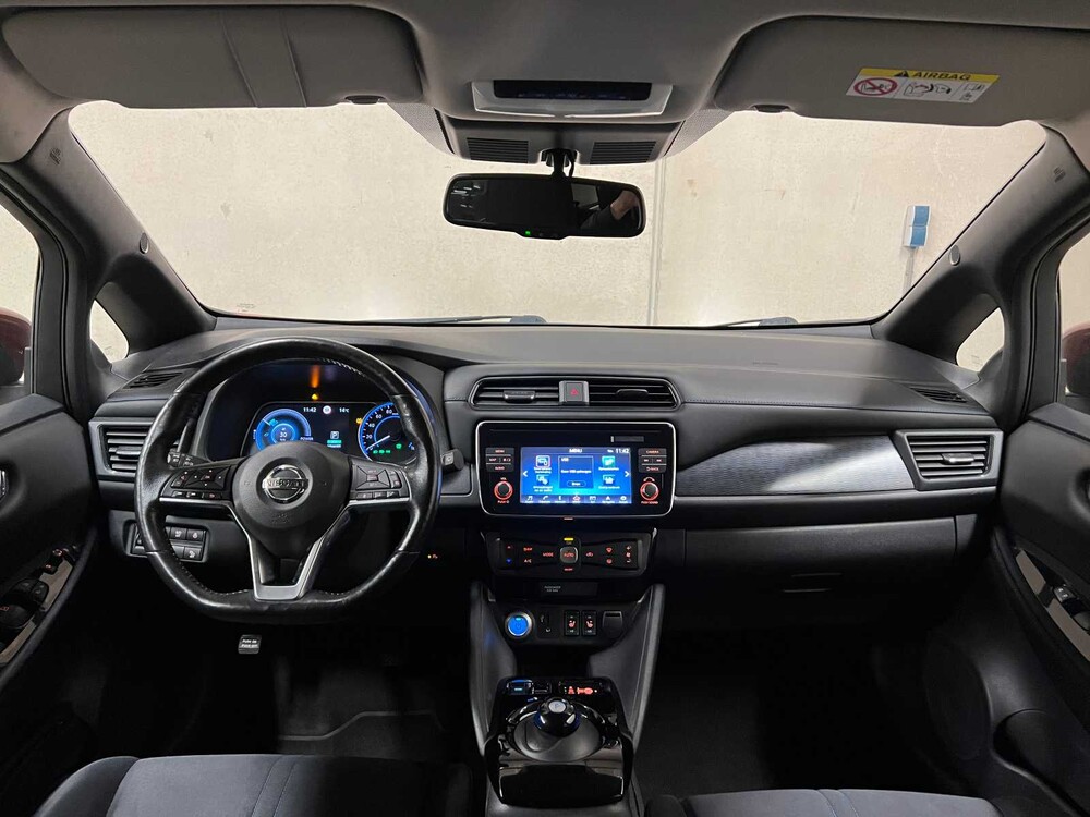 PHOTOS! CHASSIS! KM! CHECK! Nissan LEAF N-Connecta 40 kWh 150hp 2018 (original-NL + 1st owner), TZ-306-X