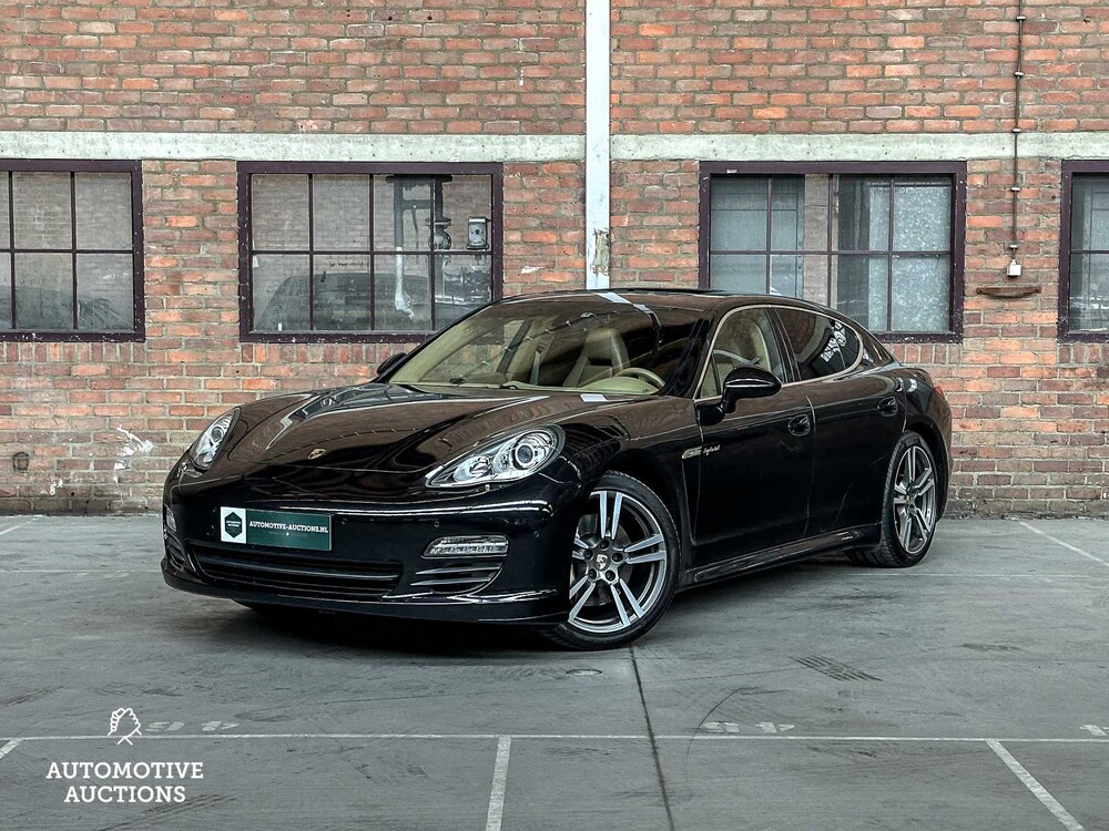 Porsche Panamera Hybrid 3.0 V6 380pk 2011 8-speed