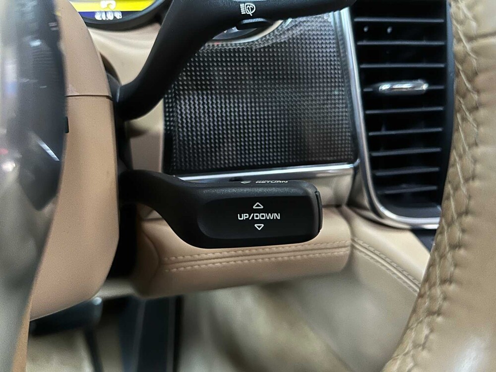 Porsche Panamera Hybrid 3.0 V6 380pk 2011 8-speed