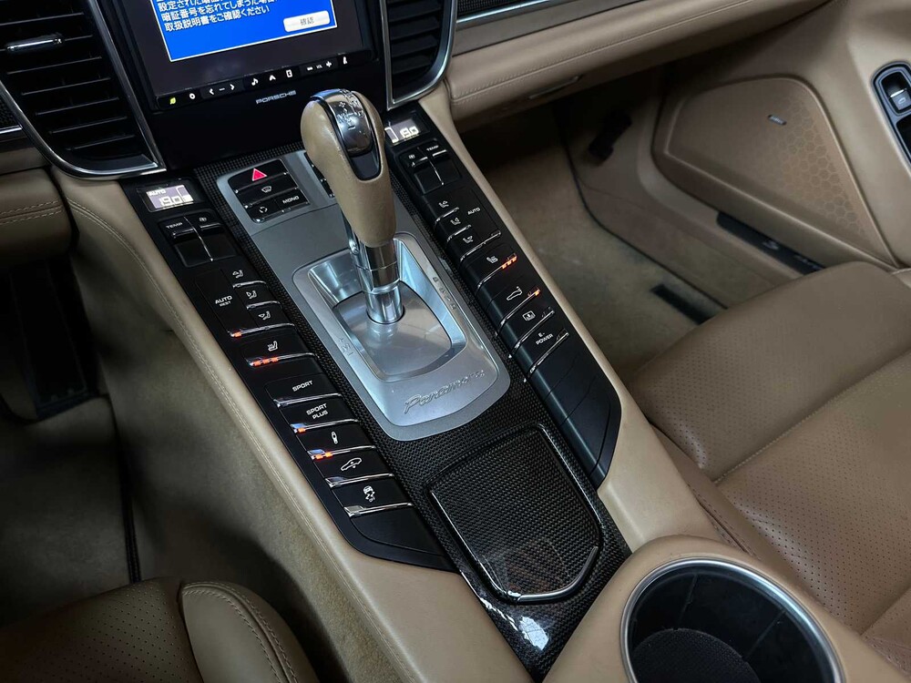 Porsche Panamera Hybrid 3.0 V6 380pk 2011 8-speed