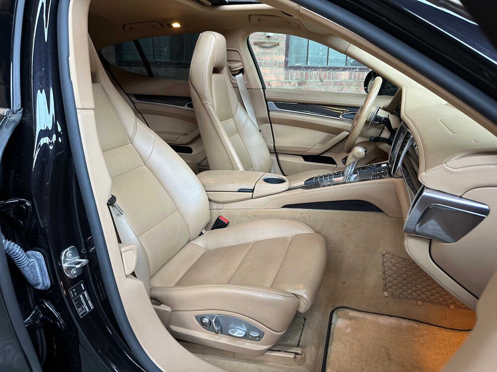 Porsche Panamera Hybrid 3.0 V6 380pk 2011 8-speed