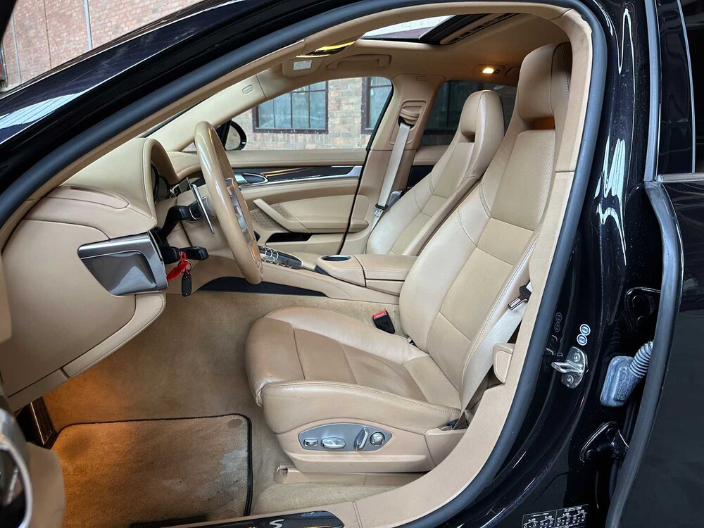 Porsche Panamera Hybrid 3.0 V6 380pk 2011 8-speed