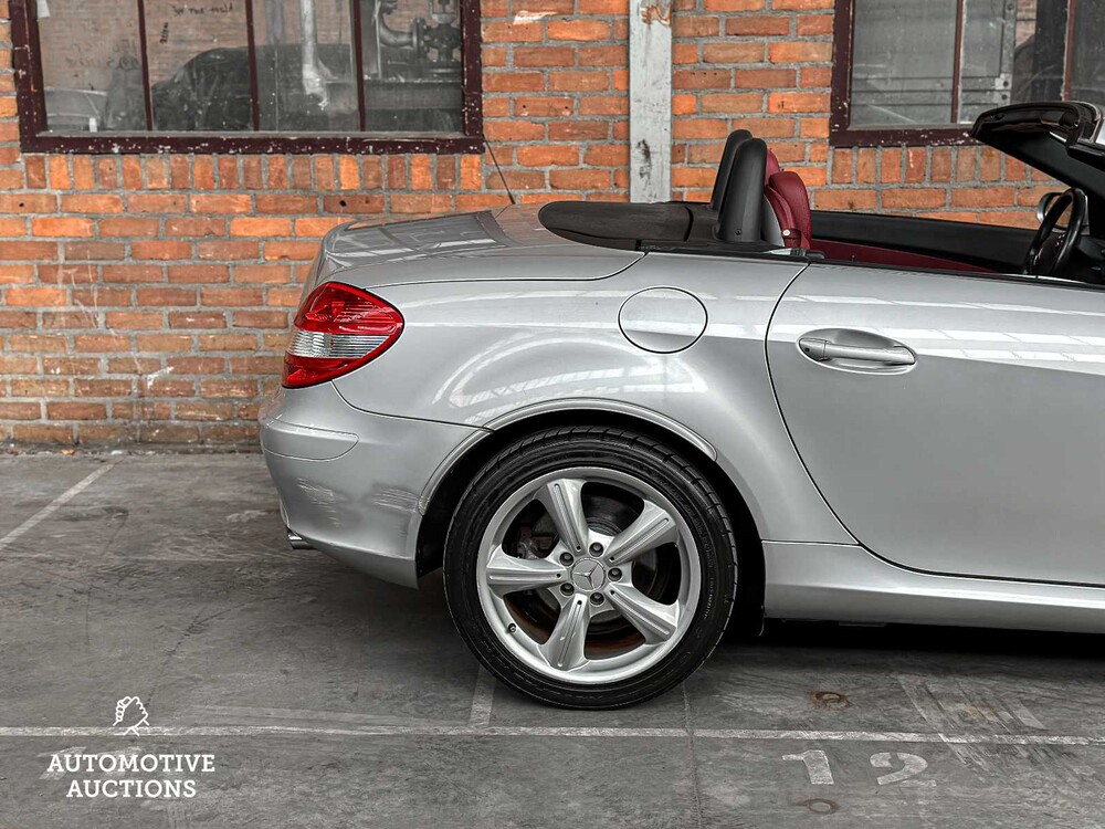 Mercedes-Benz SLK350 3.5 V6 272pk 2004 AIRSCARF SLK-Klasse Youngtimer