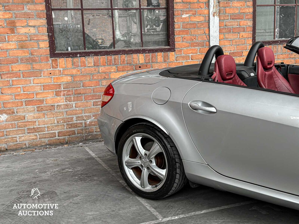 Mercedes-Benz SLK350 3.5 V6 272pk 2004 AIRSCARF SLK-Klasse Youngtimer