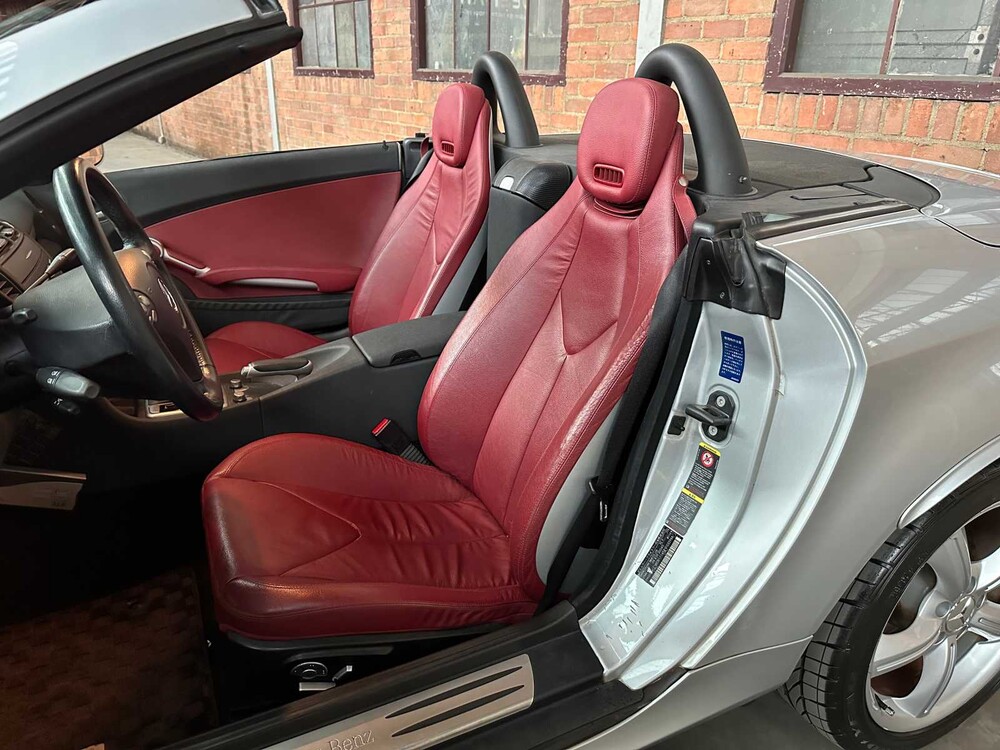 Mercedes-Benz SLK350 3.5 V6 272pk 2004 AIRSCARF SLK-Klasse Youngtimer