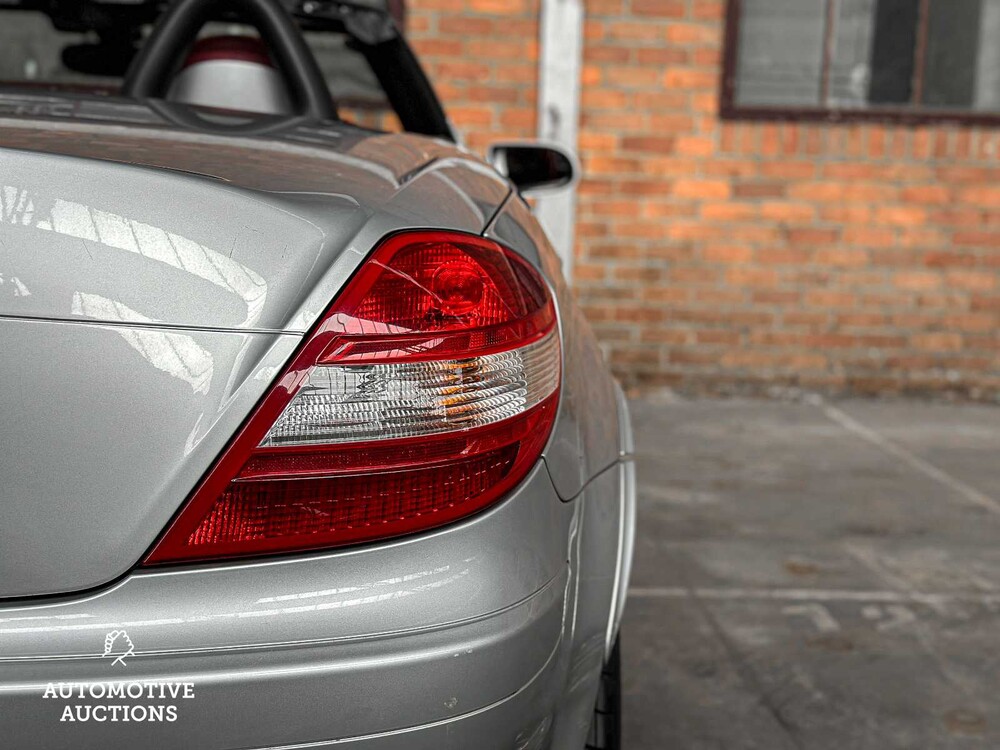 Mercedes-Benz SLK350 3.5 V6 272pk 2004 AIRSCARF SLK-Klasse Youngtimer