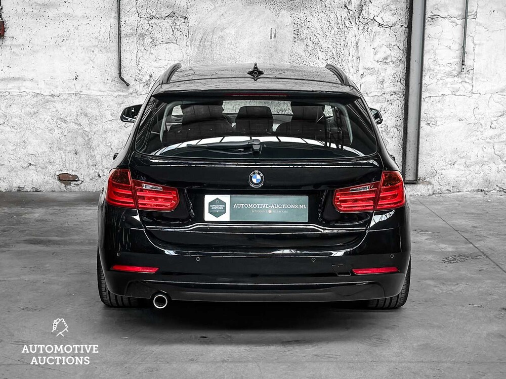 BMW 3-serie Touring 320d EfficientDynamics Edition Executive Upgrade 163pk 2013 -Orig. NL-, 9-SHX-86