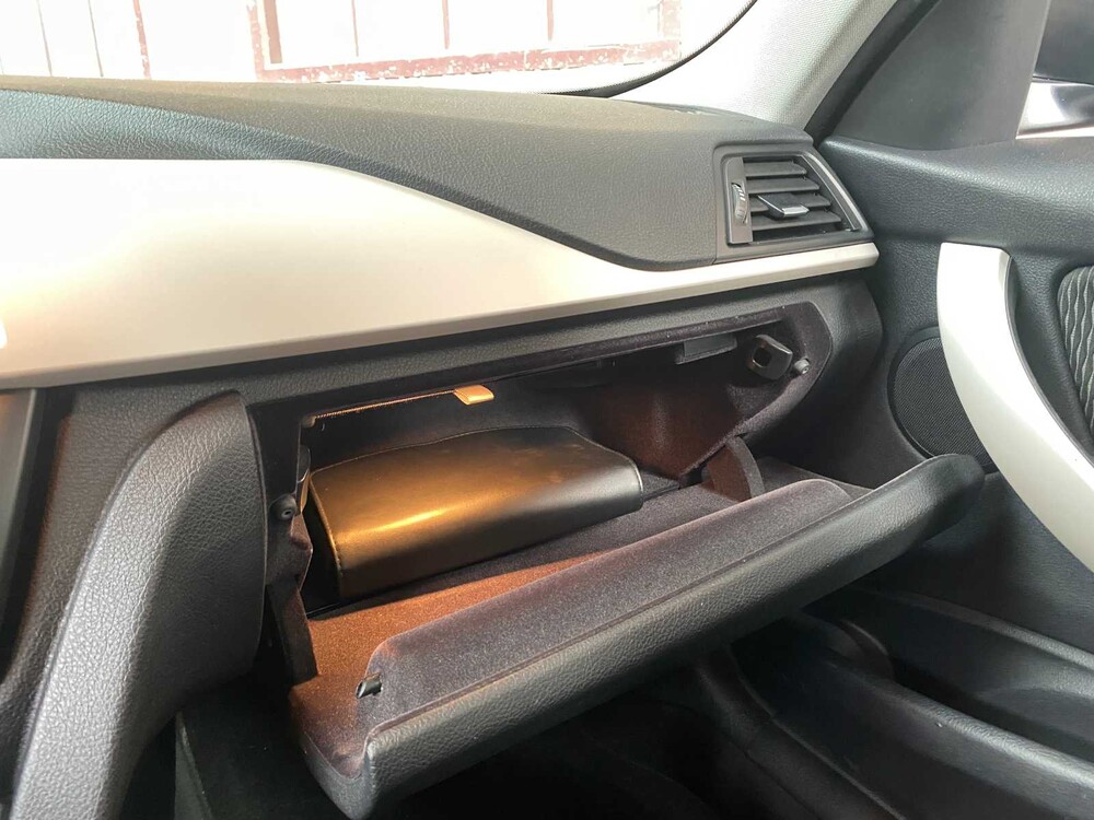 BMW 3-serie Touring 320d EfficientDynamics Edition Executive Upgrade 163pk 2013 -Orig. NL-, 9-SHX-86