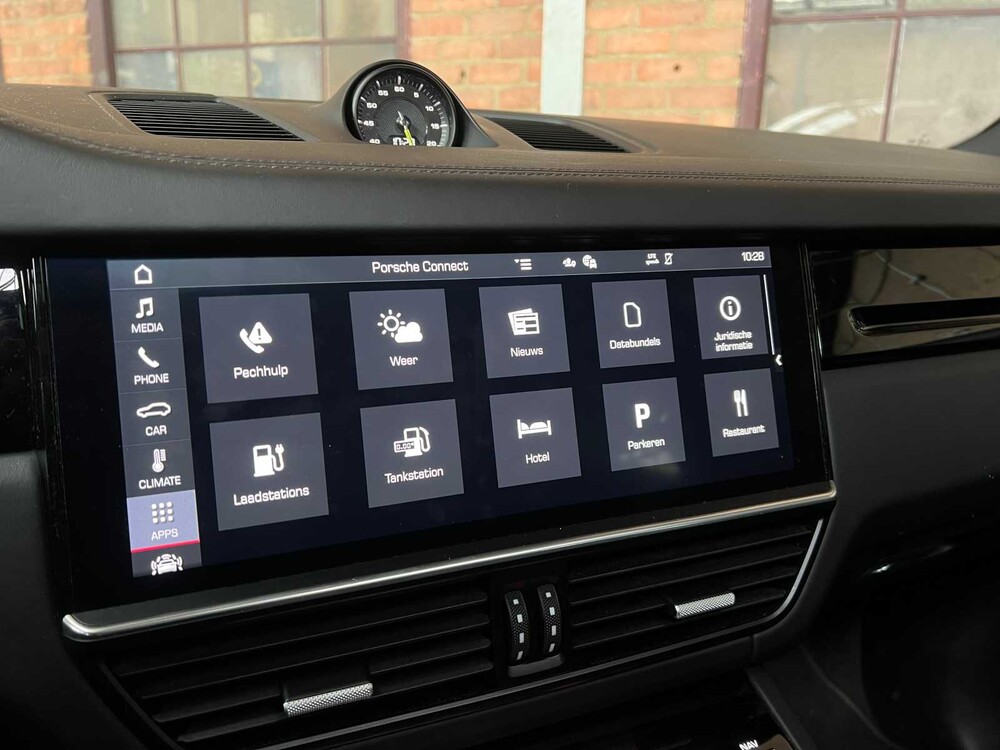 Porsche Cayenne E-Hybrid 3.0 V6 462hp 2019 (Original-NL + 1st owner) Sport-Chrono, G-180-HJ