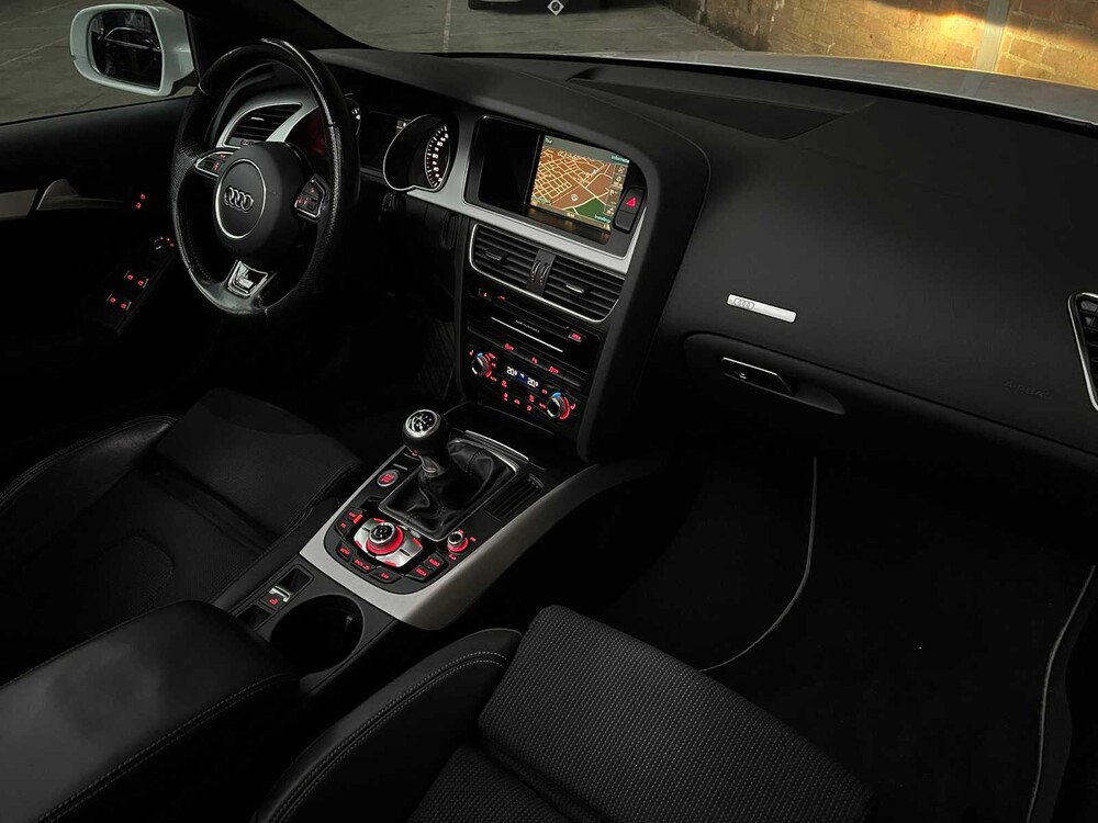 Audi A5 Cabriolet S-Line 1.8 TFSI Sport Edition Tage der offenen Tür 170PS 2015, H-847-TG